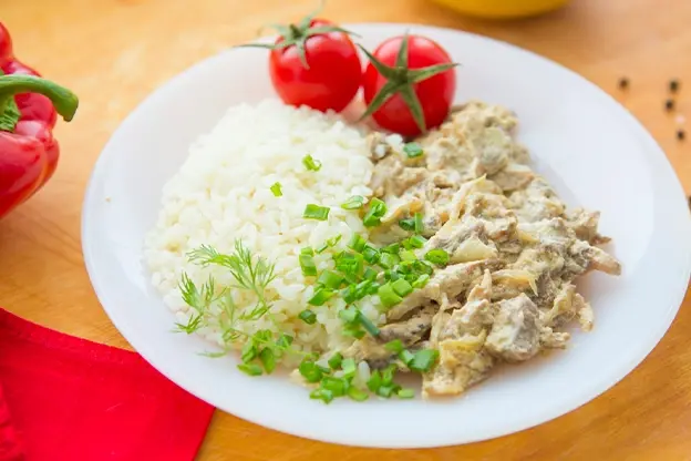 plant protein beef stroganoff